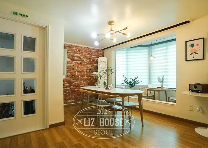 Travel And Live In A Sunny House Up To 10 Hongdae