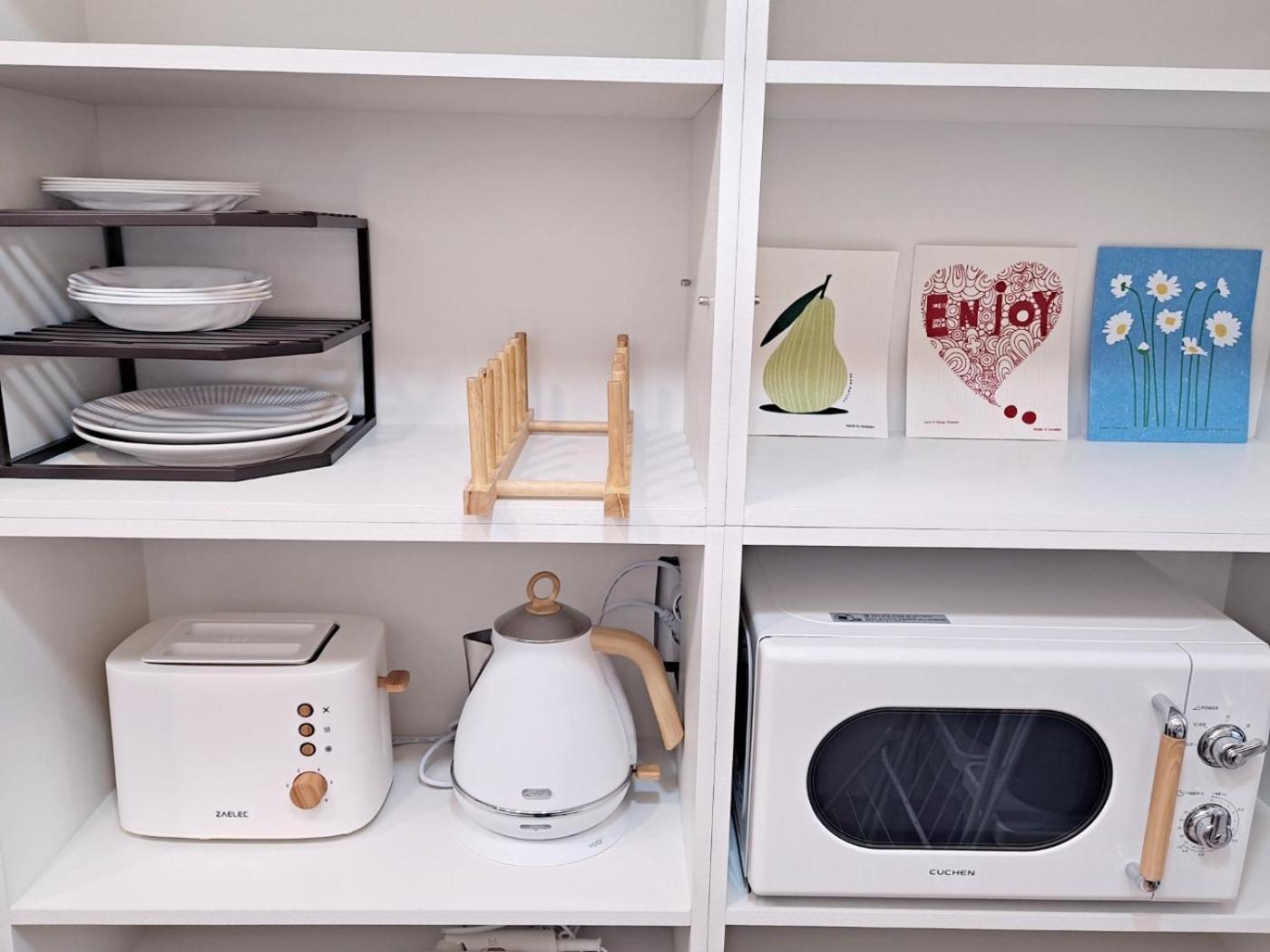 Apartment Travel And Live In A Sunny House Up To 10 Hongdae *