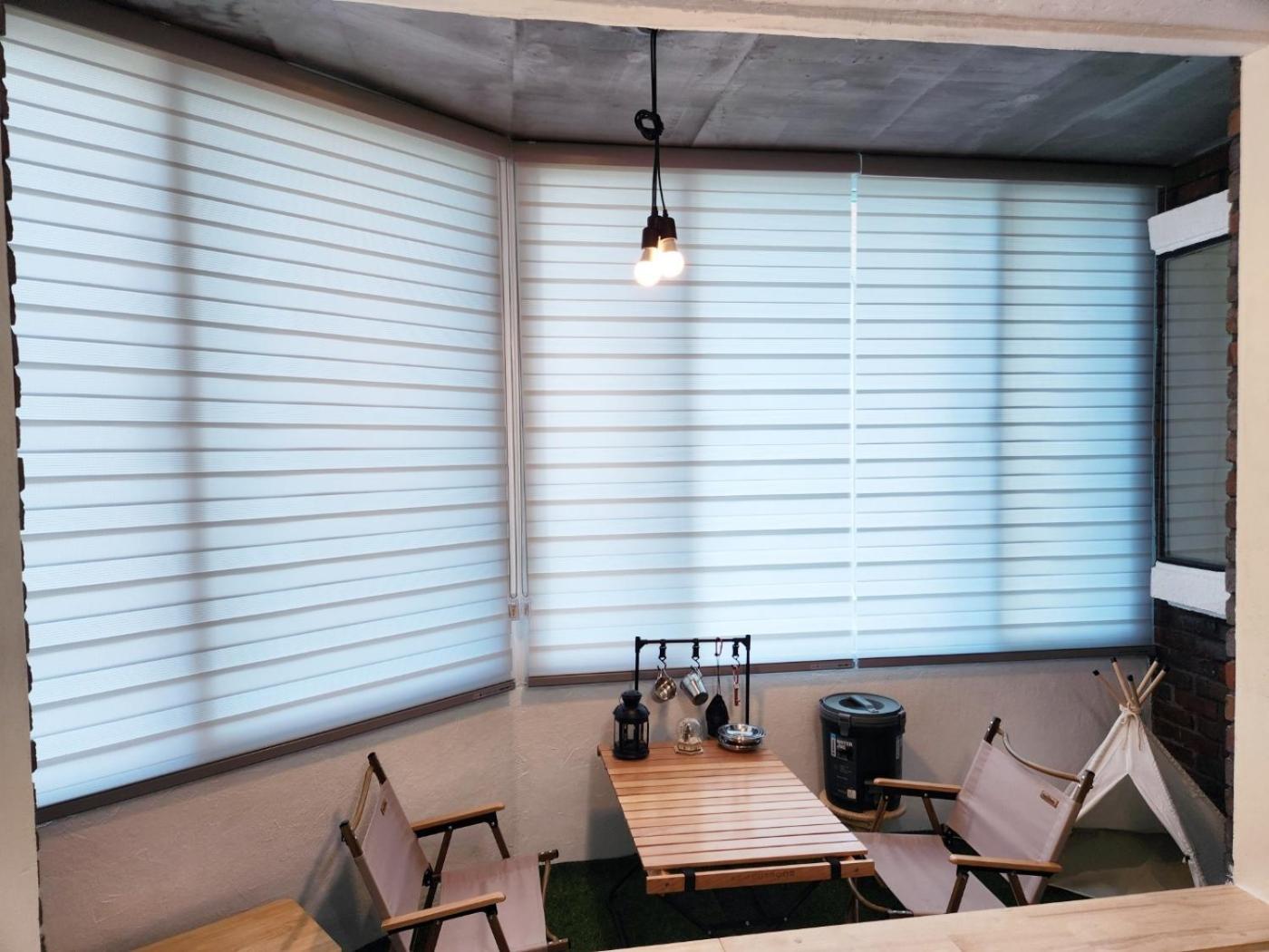 Apartment Travel And Live In A Sunny House Up To 10 Hongdae Seoul