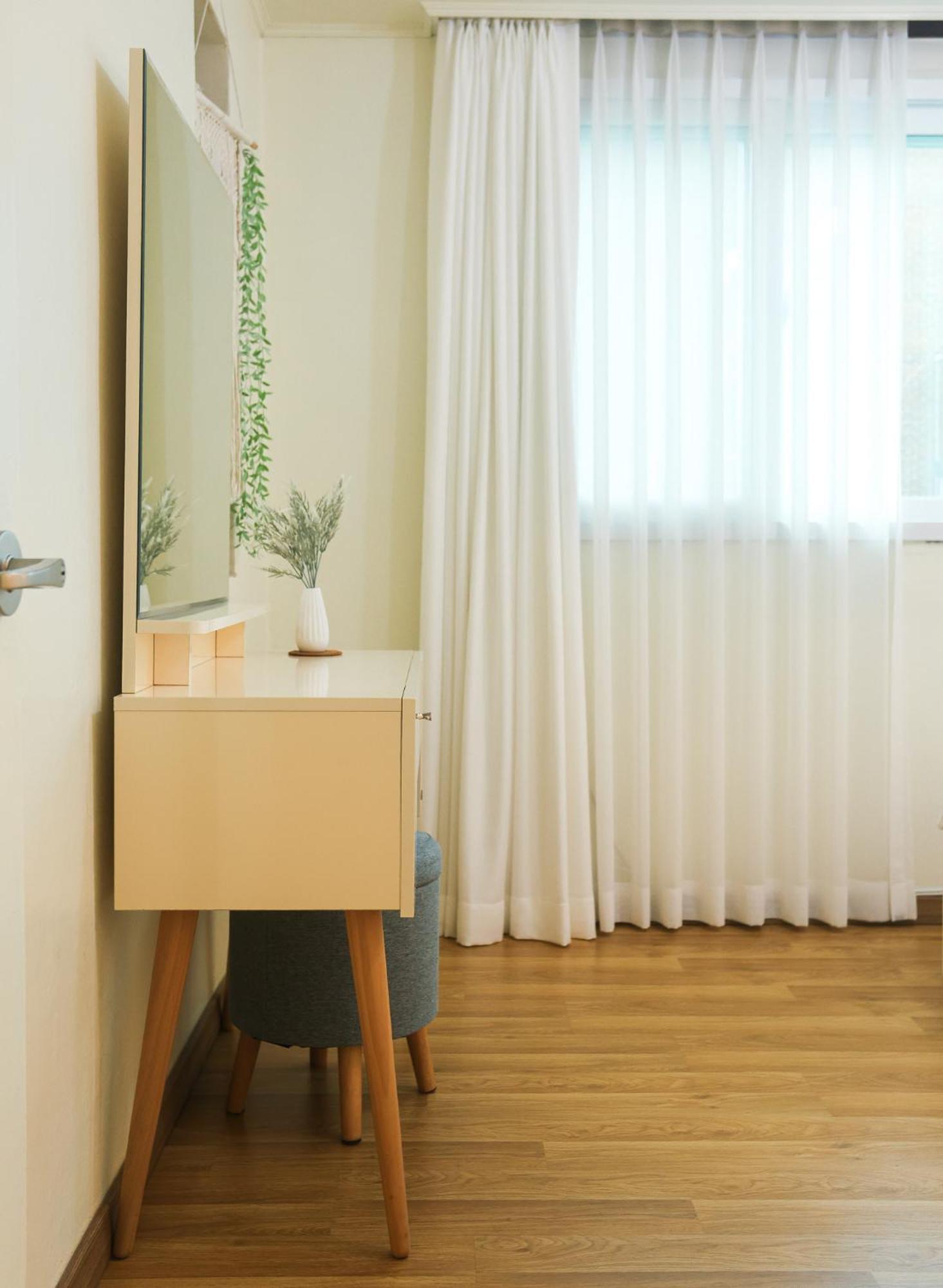 Apartment Travel And Live In A Sunny House Up To 10 Hongdae