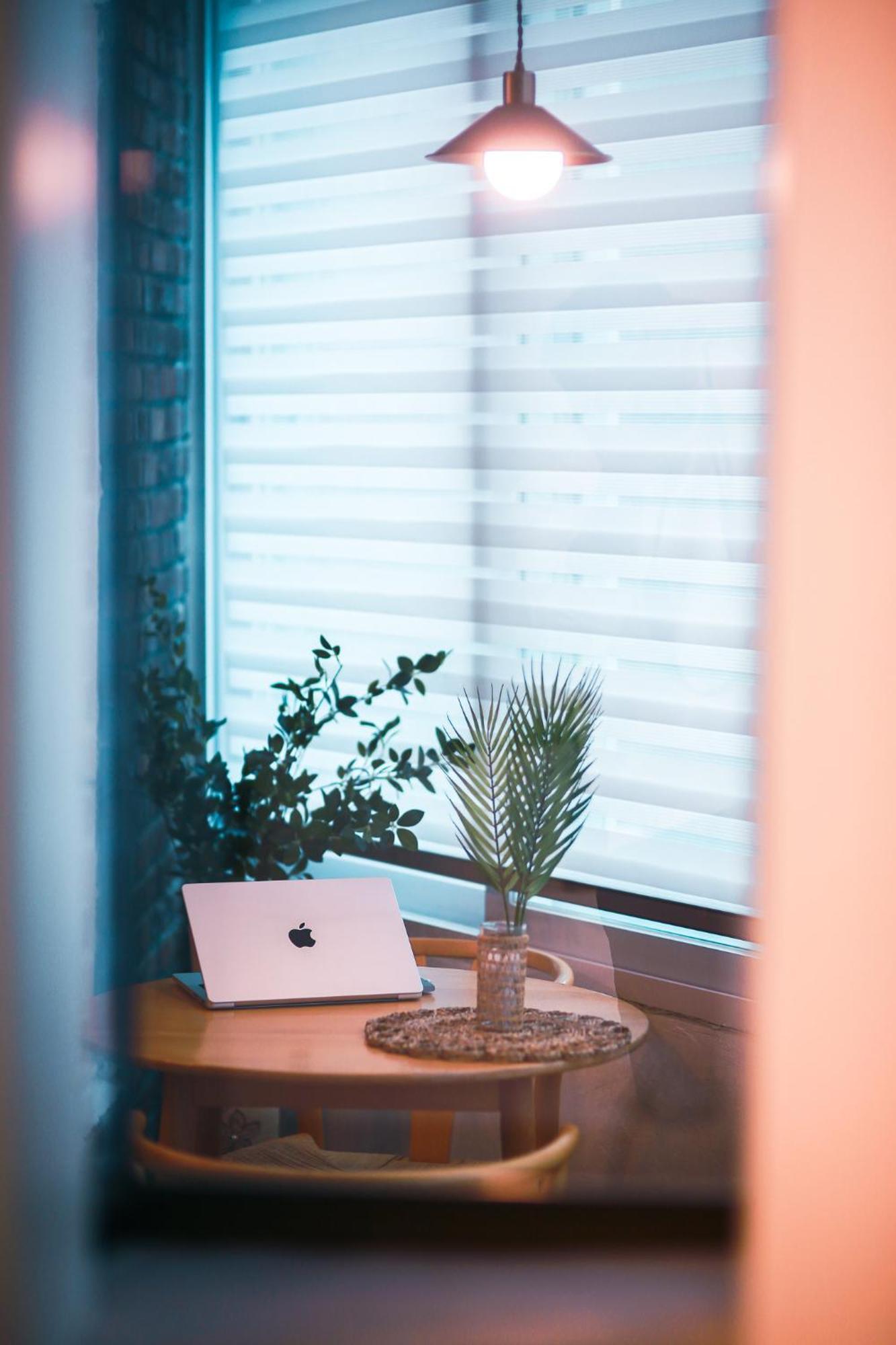 Travel And Live In A Sunny House Up To 10 Hongdae Apartment