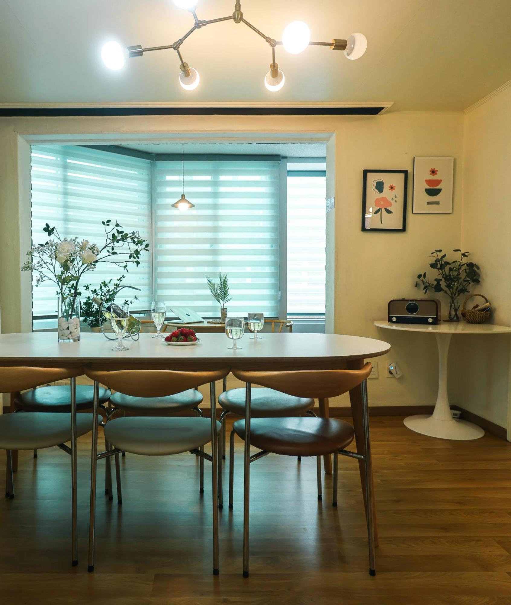 Apartment Travel And Live In A Sunny House Up To 10 Hongdae Seoul