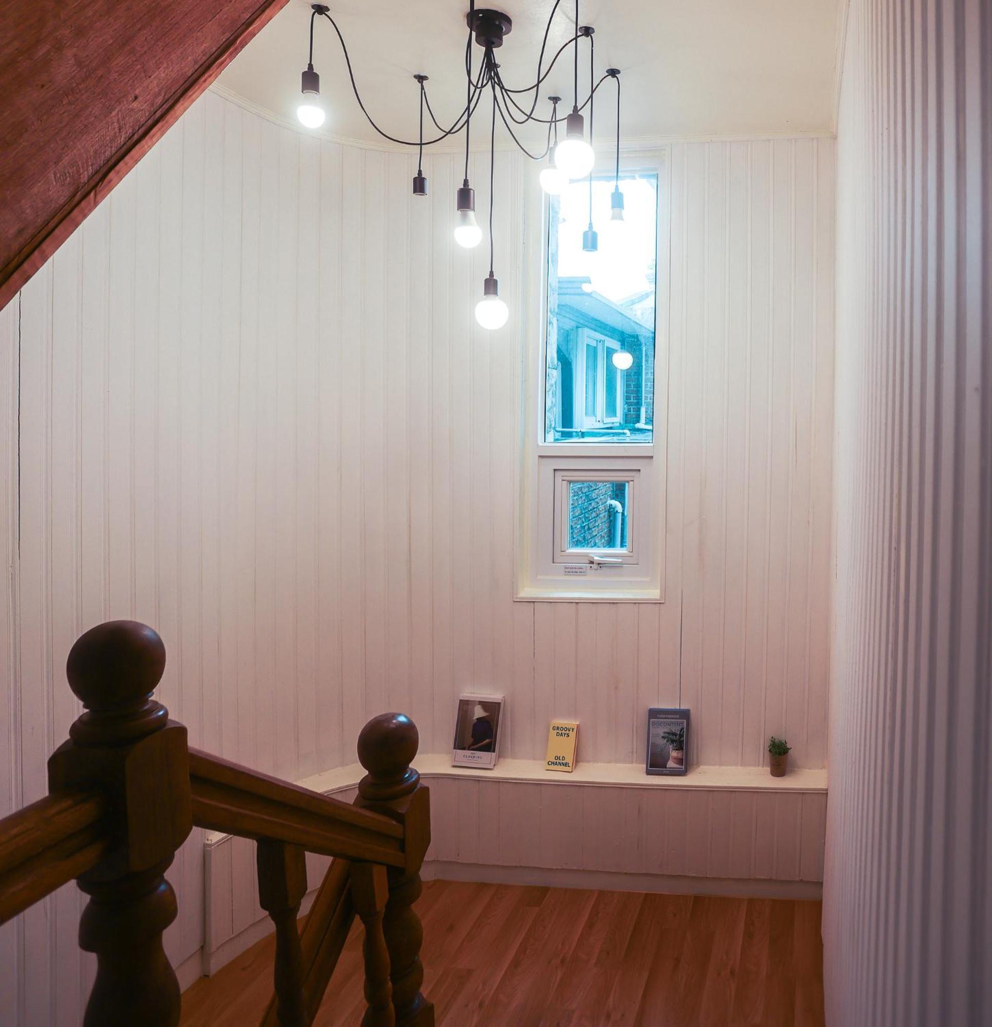 Travel And Live In A Sunny House Up To 10 Hongdae * Seoul